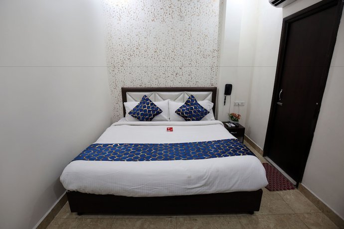 Imagen de la habitación del Hotel Oyo 9055 Rich Inn. Foto 7