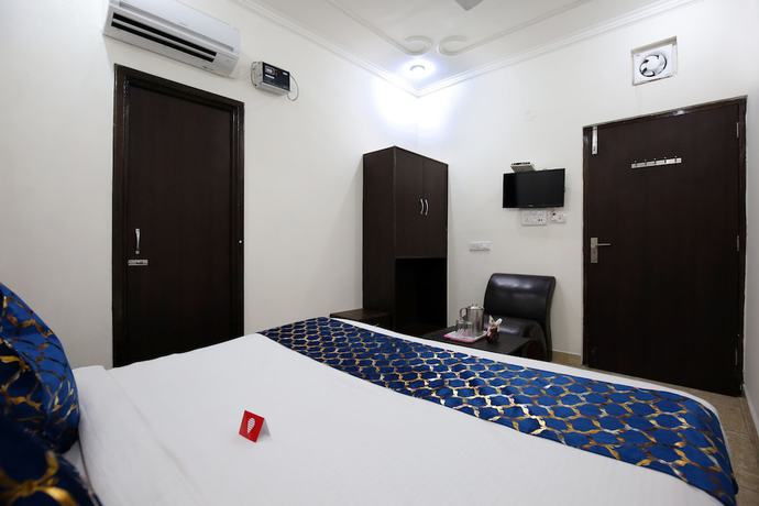Imagen de la habitación del Hotel Oyo 9055 Rich Inn. Foto 16