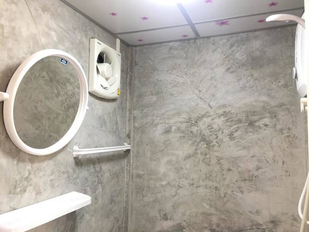 Imagen de la habitación del Hotel Oyo 906 Bann One Love. Foto 9