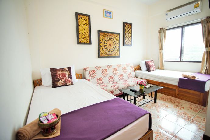 Imagen de los exteriores del Hotel Oyo 906 Bann One Love. Foto 18