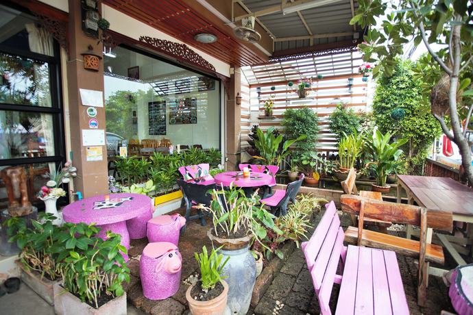 Imagen de los exteriores del Hotel Oyo 906 Bann One Love. Foto 20