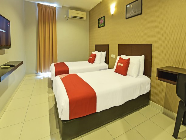 Imagen de la habitación del Hotel Oyo 90644 M Three. Foto 17