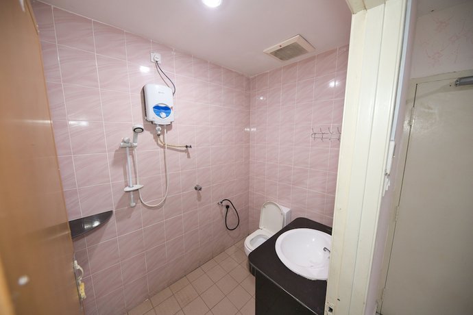Imagen de la habitación del Hotel Oyo 90901 Santai Morib. Foto 8