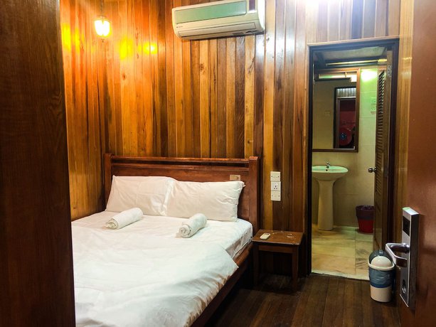 Imagen de la habitación del Hotel Oyo 90909 I.villa Inn. Foto 4