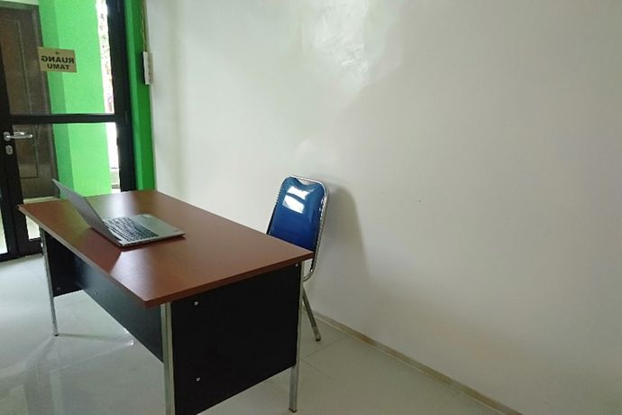 Imagen de los interiores del Hotel Oyo 90930 Wisma Hana Hani. Foto 16