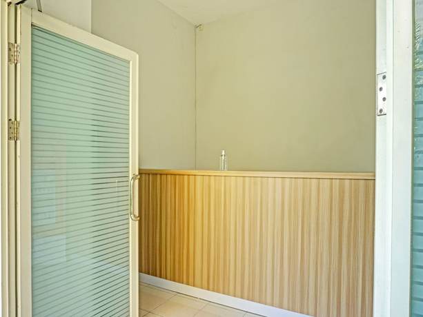 Imagen de los interiores del Hotel Oyo 91217 Skyland @ Pgv Near Gunung Putri. Foto 16
