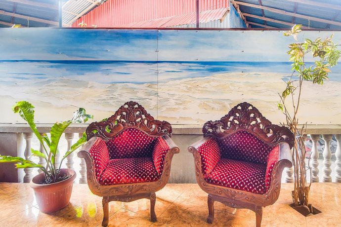 Imagen de los interiores del Hotel Oyo 91755 Priska Kost Dan Homestay. Foto 11