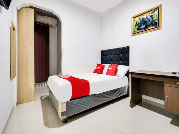 Imagen de la habitación del Hotel Oyo 91994 Sawerigading Jatinangor. Foto 2