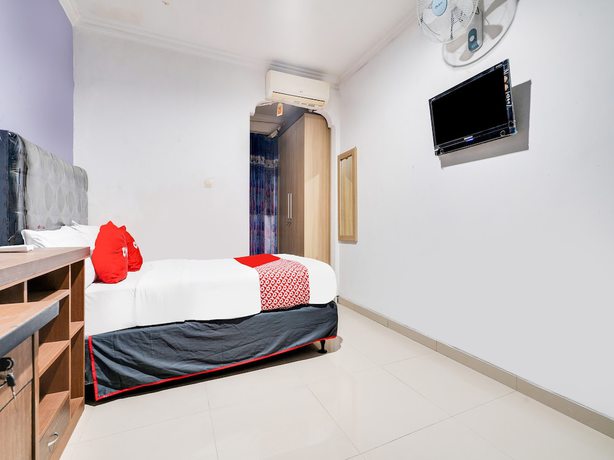 Imagen de la habitación del Hotel Oyo 91994 Sawerigading Jatinangor. Foto 5