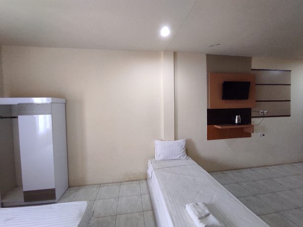 Imagen de la habitación del Hotel Oyo 92089 Subur. Foto 14