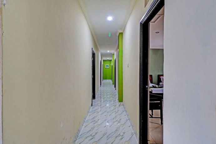 Imagen de los interiores del Hotel Oyo 92439 Tower Klungkung. Foto 20