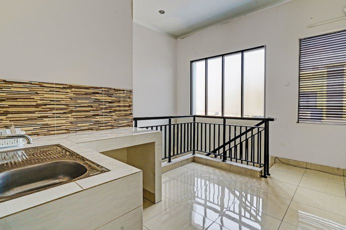 Imagen de los interiores del Hotel Oyo 92556 Jkk Sweet Room. Foto 16