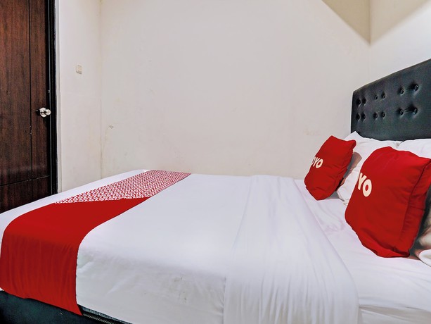 Imagen de la habitación del Hotel Oyo 92768 Flagship Exclusive Colombus Near Stasiun Karawang. Foto 8