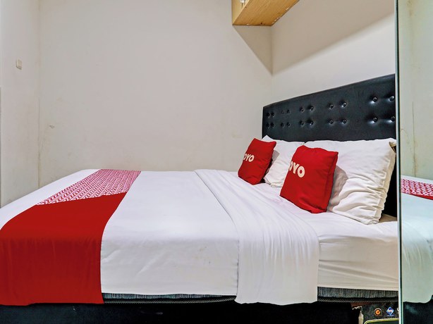 Imagen de la habitación del Hotel Oyo 92768 Flagship Exclusive Colombus Near Stasiun Karawang. Foto 16