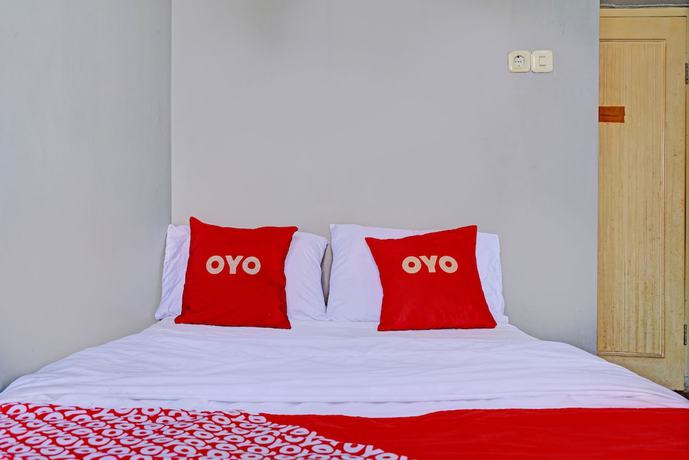 Imagen de la habitación del Hotel Oyo 93328 Graha Citra Syariah. Foto 7