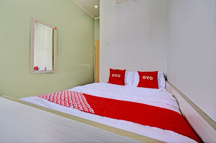 Imagen de la habitación del Hotel Oyo 93328 Graha Citra Syariah. Foto 13