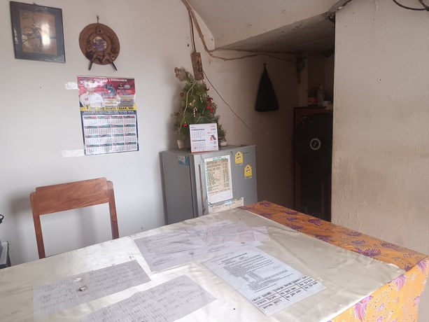 Imagen de los interiores del Hotel Oyo 93332 Kharis Home Stay. Foto 11