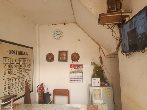 Imagen de los interiores del Hotel Oyo 93332 Kharis Home Stay. Foto 14