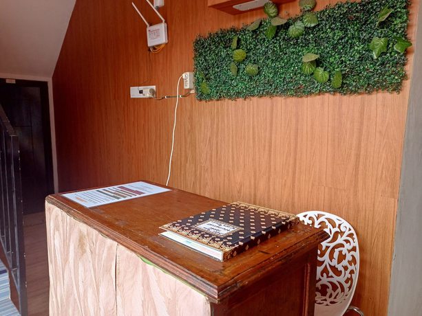 Imagen de los interiores del Hotel Oyo 93333 Rama Home Stay. Foto 16
