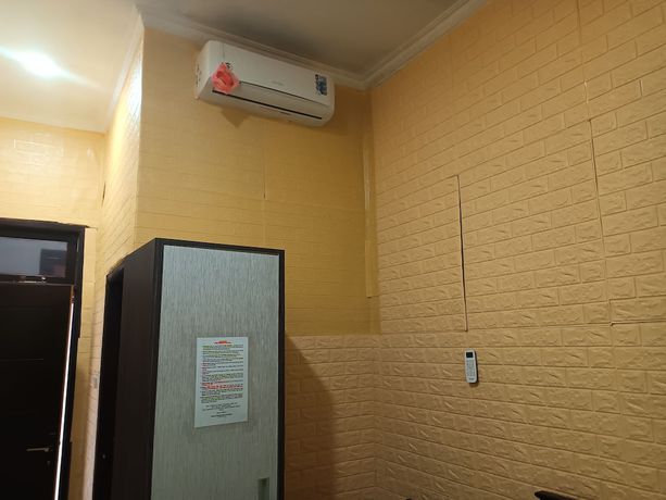 Imagen de la habitación del Hotel Oyo 93333 Rama Home Stay. Foto 6