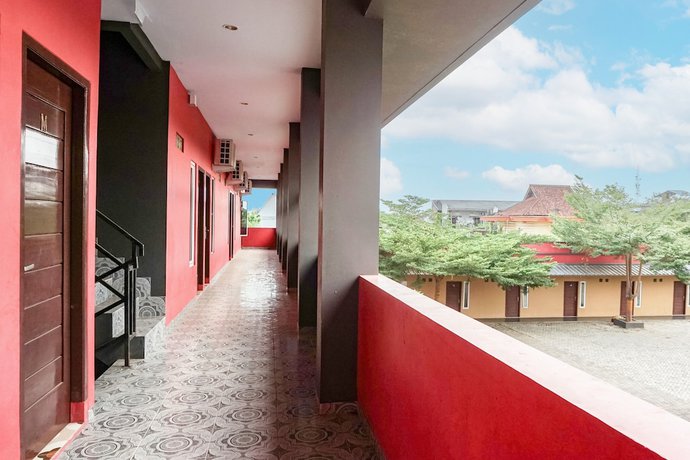 Imagen general del Hotel Oyo 93342 Yasmine Guesthouse Syariah. Foto 2