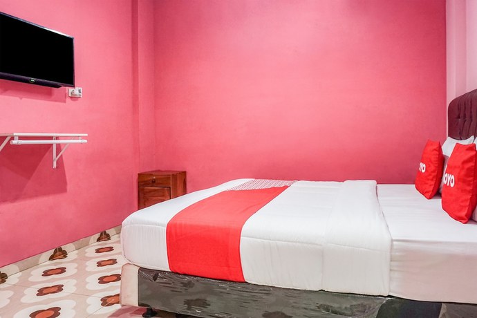 Imagen de la habitación del Hotel Oyo 93342 Yasmine Guesthouse Syariah. Foto 6