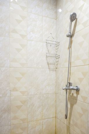 Imagen de la habitación del Hotel Oyo 93342 Yasmine Guesthouse Syariah. Foto 13