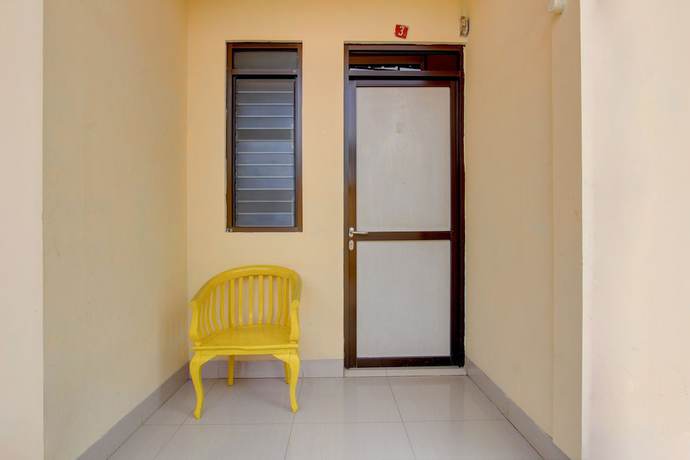Imagen de los interiores del Hotel Oyo 93360 Wisma Subur Syariah. Foto 17