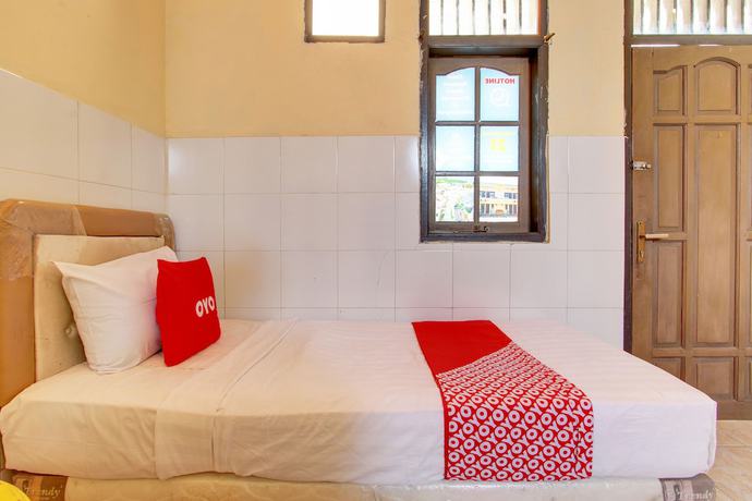 Imagen de la habitación del Hotel Oyo 93360 Wisma Subur Syariah. Foto 5