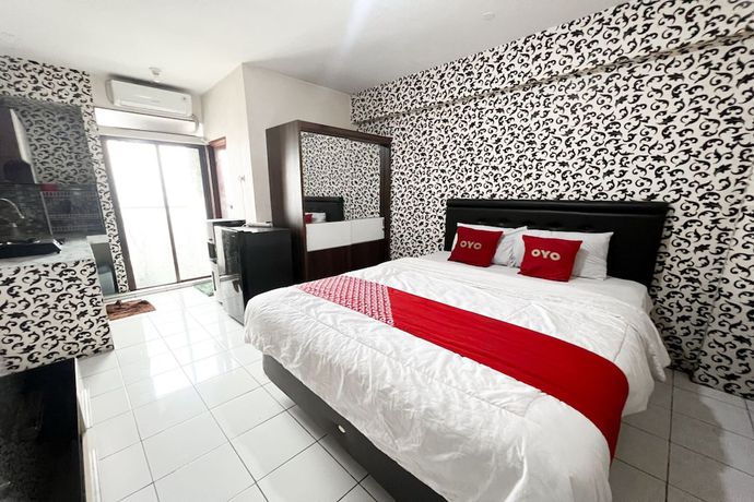 Imagen de la habitación del Hotel Oyo 93369 Apartemen Gateway Cicadas By Qq Rent 2. Foto 7