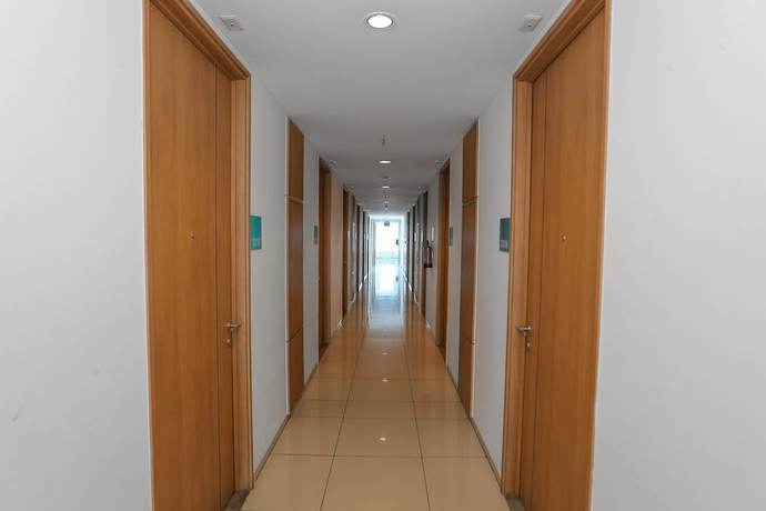 Imagen de los interiores del Hotel Oyo 93432 Tree Room. Foto 16