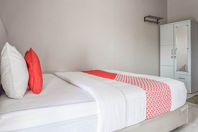 Imagen de la habitación del Hotel Oyo 93470 Bans Kostel. Foto 3