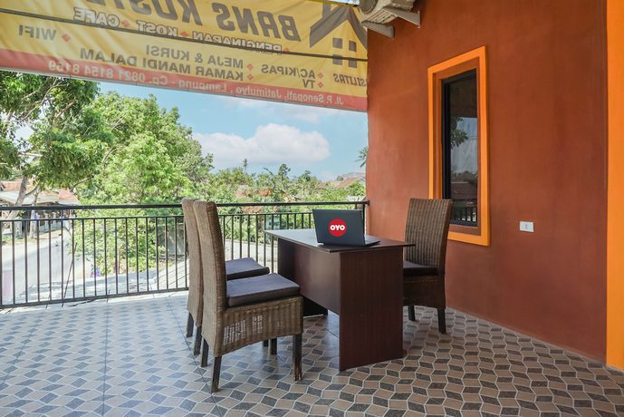 Imagen de los interiores del Hotel Oyo 93470 Bans Kostel. Foto 16