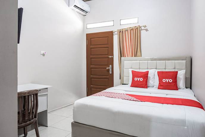 Imagen de la habitación del Hotel Oyo 93470 Bans Kostel. Foto 9