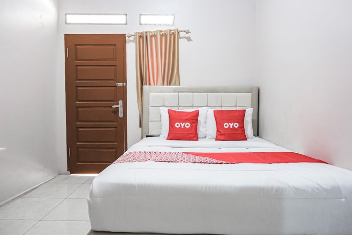 Imagen de la habitación del Hotel Oyo 93470 Bans Kostel. Foto 12