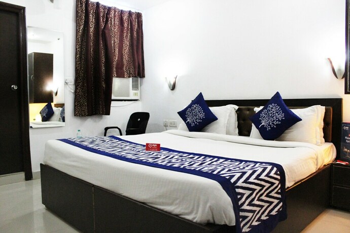 Imagen de la habitación del Hotel Oyo 9367 Taj Galaxy. Foto 9
