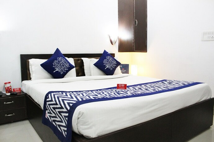 Imagen de la habitación del Hotel Oyo 9367 Taj Galaxy. Foto 16