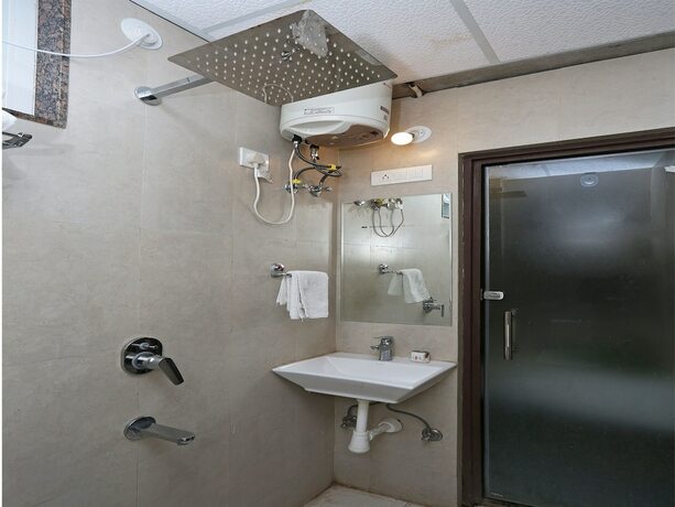 Imagen de la habitación del Hotel Oyo 9476 Mittal. Foto 15