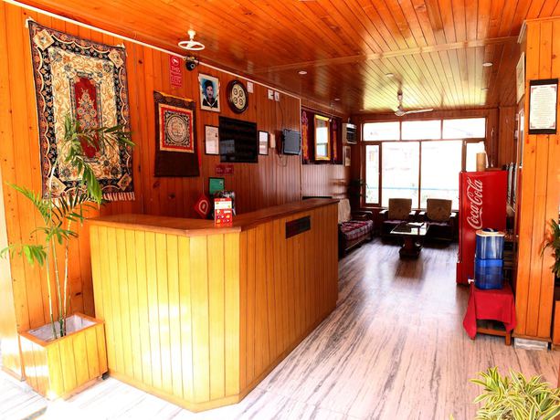 Imagen de los interiores del Hotel Oyo 9648 Morainic Hills. Foto 13