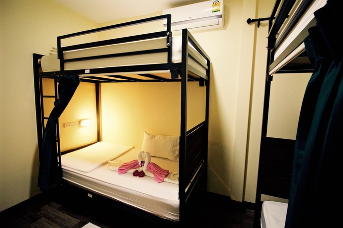 Imagen de la habitación del Hotel Oyo 965 Art Sanamchai. Foto 9