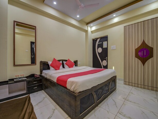 Imagen de la habitación del Hotel Oyo 9658 Madhuram. Foto 6