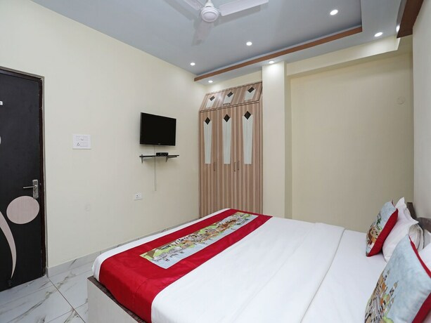 Imagen de la habitación del Hotel Oyo 9658 Madhuram. Foto 8
