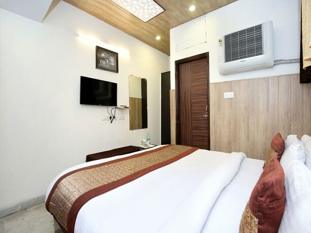 Imagen de la habitación del Hotel Oyo 966 Sallow International. Foto 20