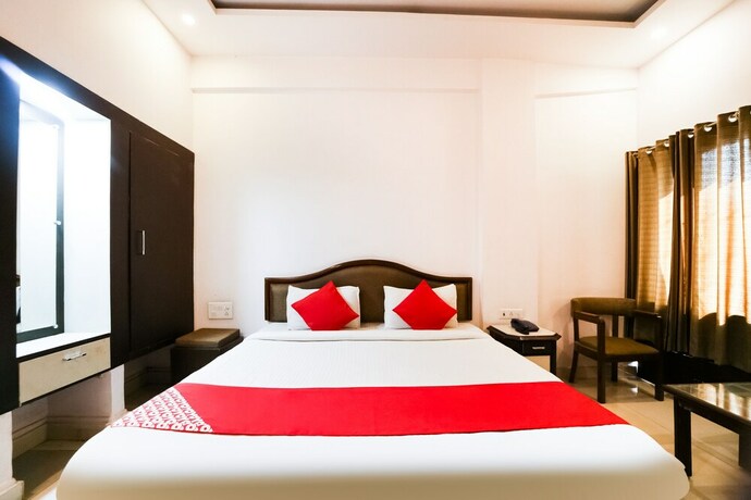 Imagen de la habitación del Hotel Oyo 9747 Utsav. Foto 2