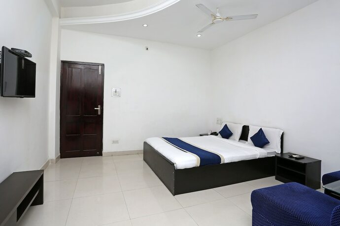 Imagen de la habitación del Hotel Oyo 9856 Mp Inn. Foto 5