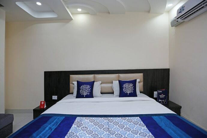 Imagen de la habitación del Hotel Oyo 9919 Nandgiri Palace. Foto 13