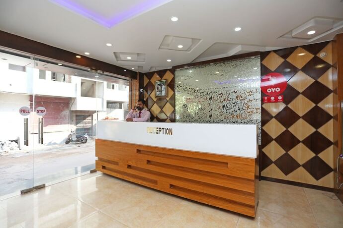 Imagen de los interiores del Hotel Oyo 9919 Nandgiri Palace. Foto 15