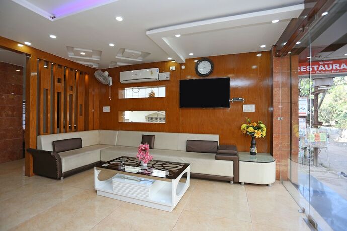 Imagen de los interiores del Hotel Oyo 9919 Nandgiri Palace. Foto 18
