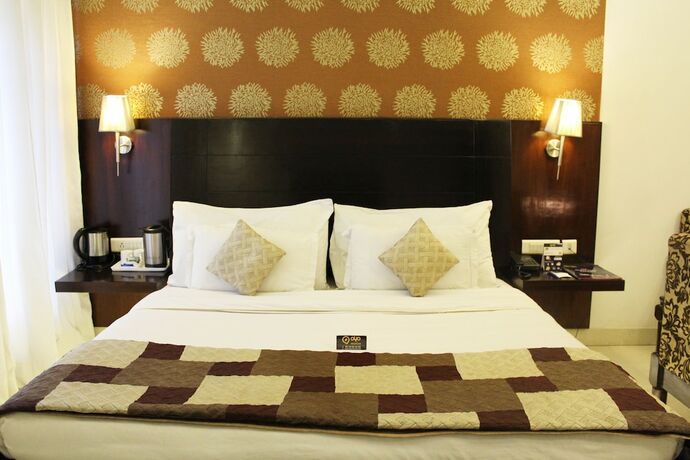 Imagen de la habitación del Hotel Oyo 9963 Raja Palace. Foto 11
