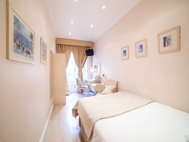 Imagen de la habitación del Hotel Oyo Amsterdam. Foto 4